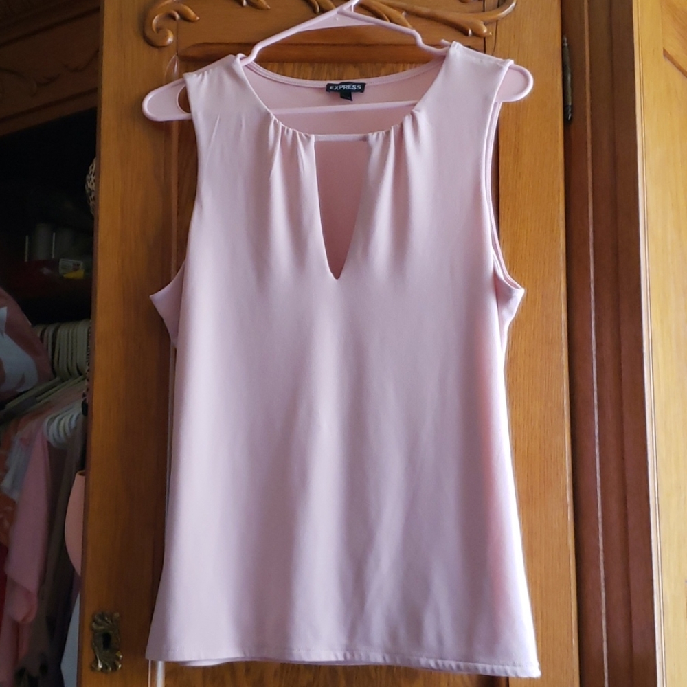 Express Keyhole Blouse